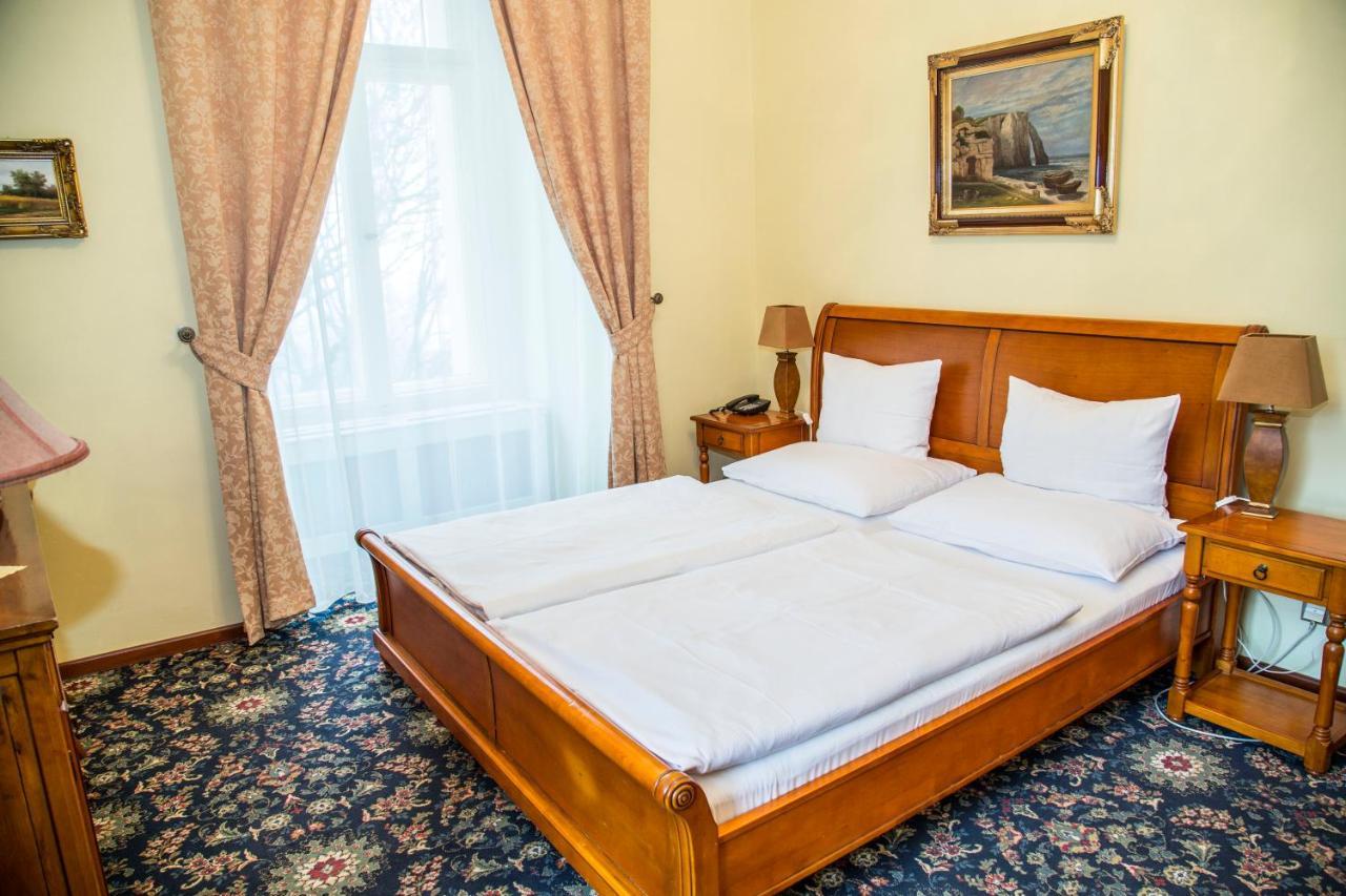 Chateau Zbiroh Ngoại thất bức ảnh